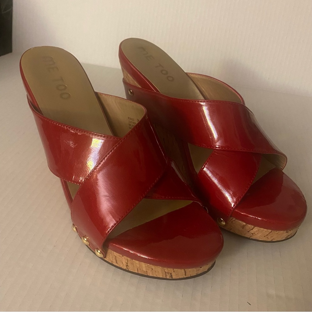 ME TOO Red Wedge Shoes Stylish Summer Footwear 9M GUC